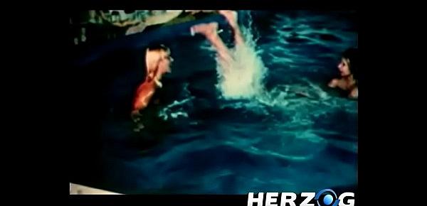  Classic Heidi Porn in Public Berlin Swimming Pool